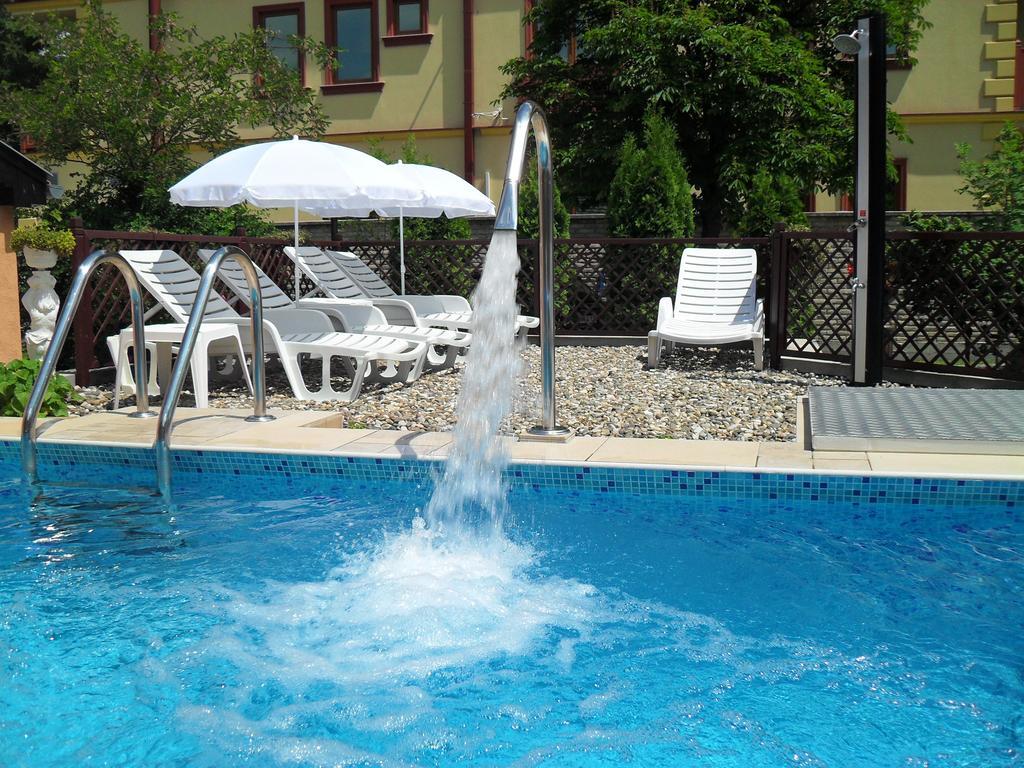 Guesthouse Villa Elizabet Palic Ngoại thất bức ảnh